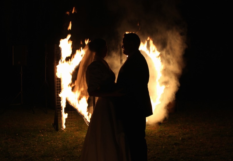 Feuervariete Feuershow Cedrus Inflamnia Hochzeitspaar Initialen 5