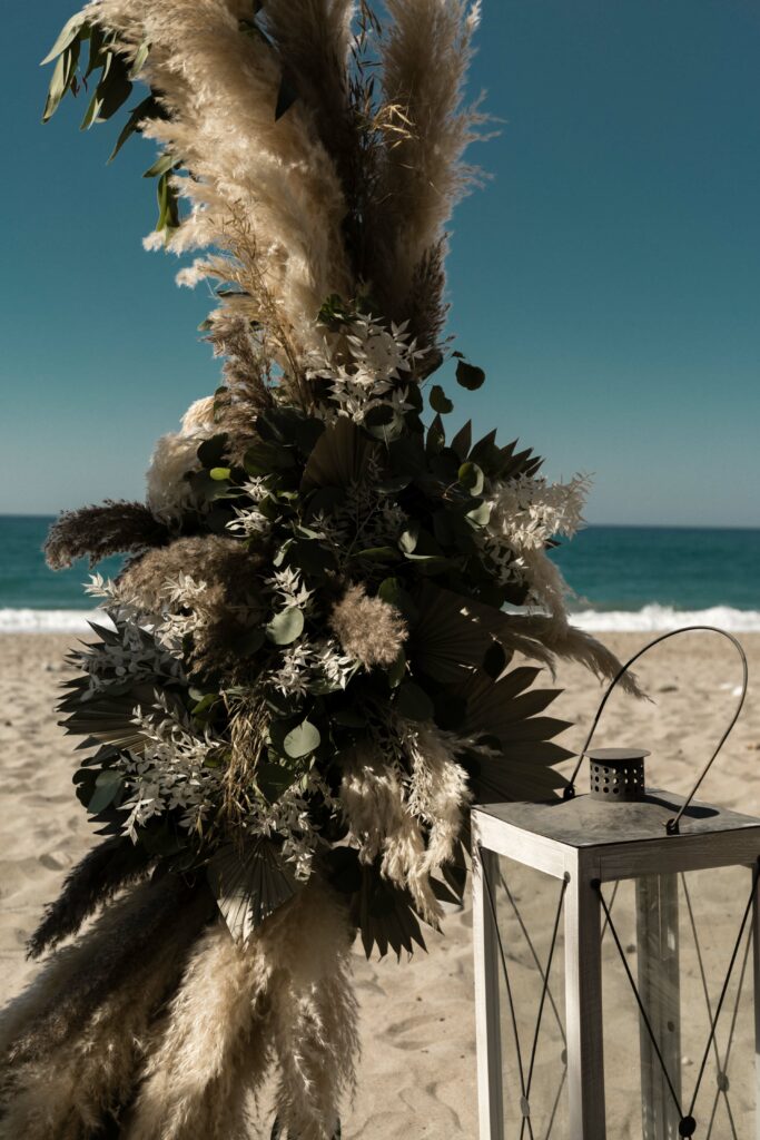 Trockenblumen Dry Flowers Floristik Floristy Wedding Ceremony Arch Traubogen Crete Kreta Griechenland Greece